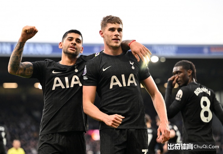 罗伯逊创历,史巅峰,澳大利亚神,500足球即时比分,500比分,500体育比分网,比分直播