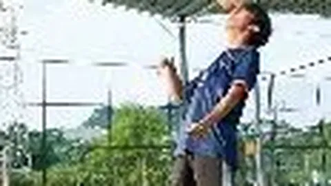 刘俊茜在室内世锦赛男子60米栏中以7秒55荣获铜牌